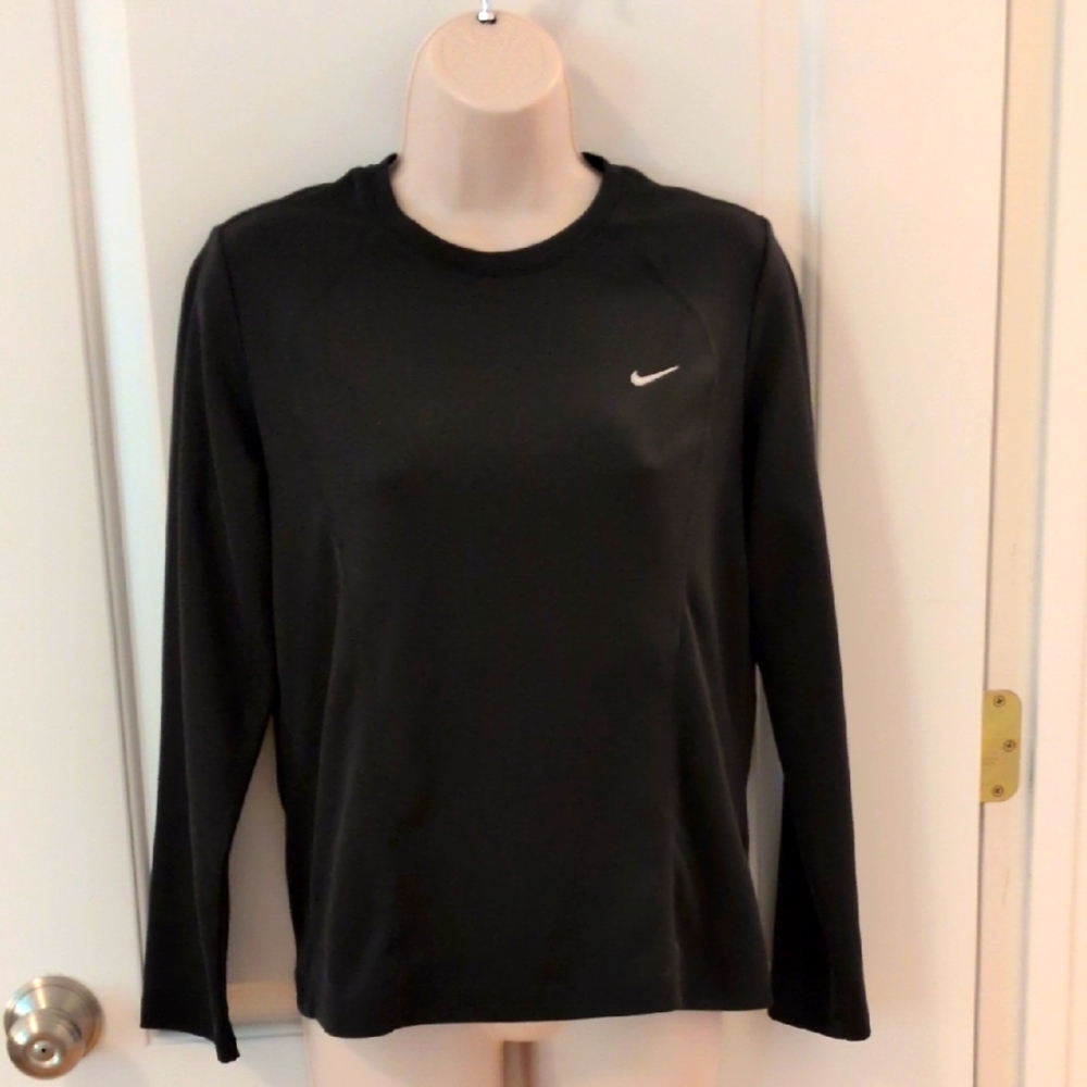 Nike Athletic Long Sleeve Top